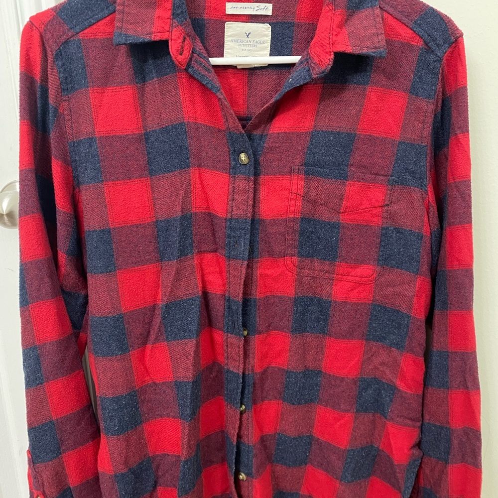 American Eagle Outfitters Red and gray Plaid Shirt